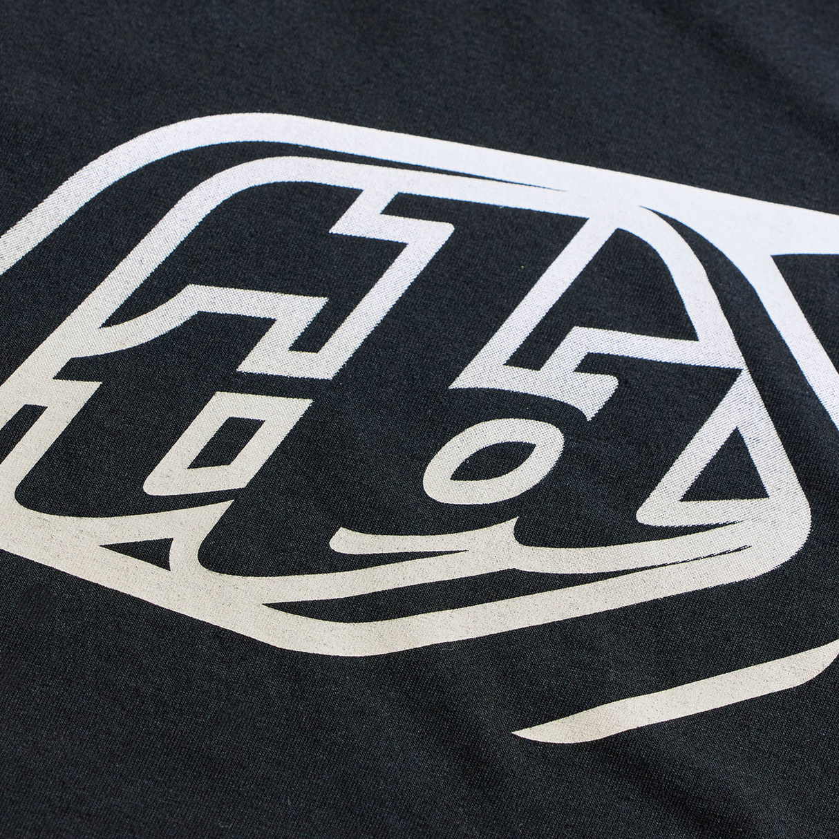 Short Sleeve Tee Badge - Black