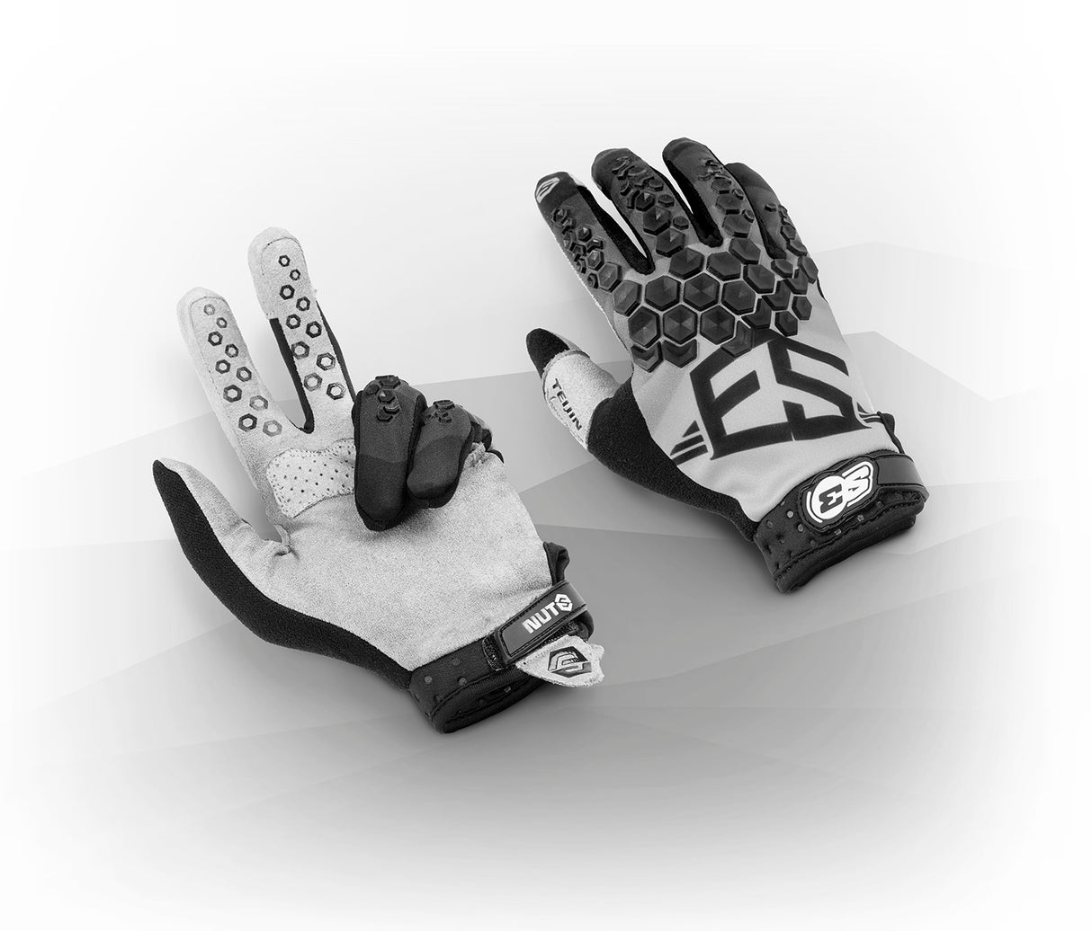 GLOVES NUTS S3