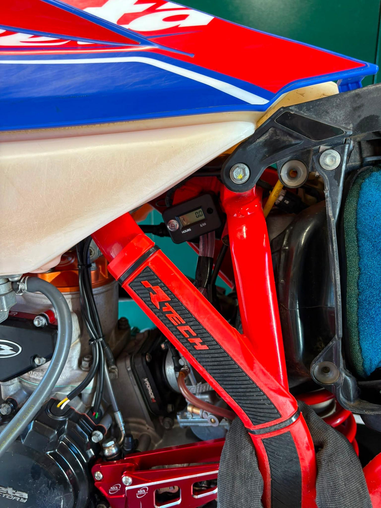 BETA DASHBOARD - LIT ENDURO