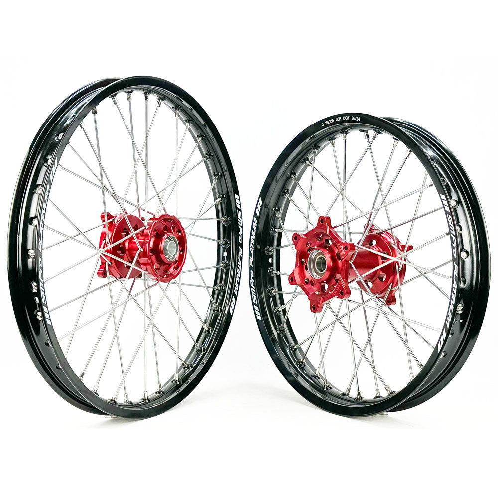 SM PRO PLATINUM WHEEL SET SUZUKI RMZ250 07-25, RMZ450 05-25, RMX 450 07-25 RED HUB BLACK RIM