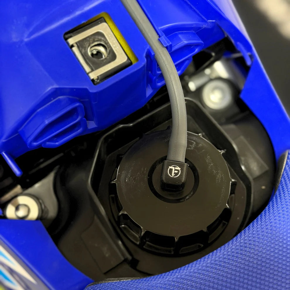 TVE YZF FUEL BREATHER NO KINK