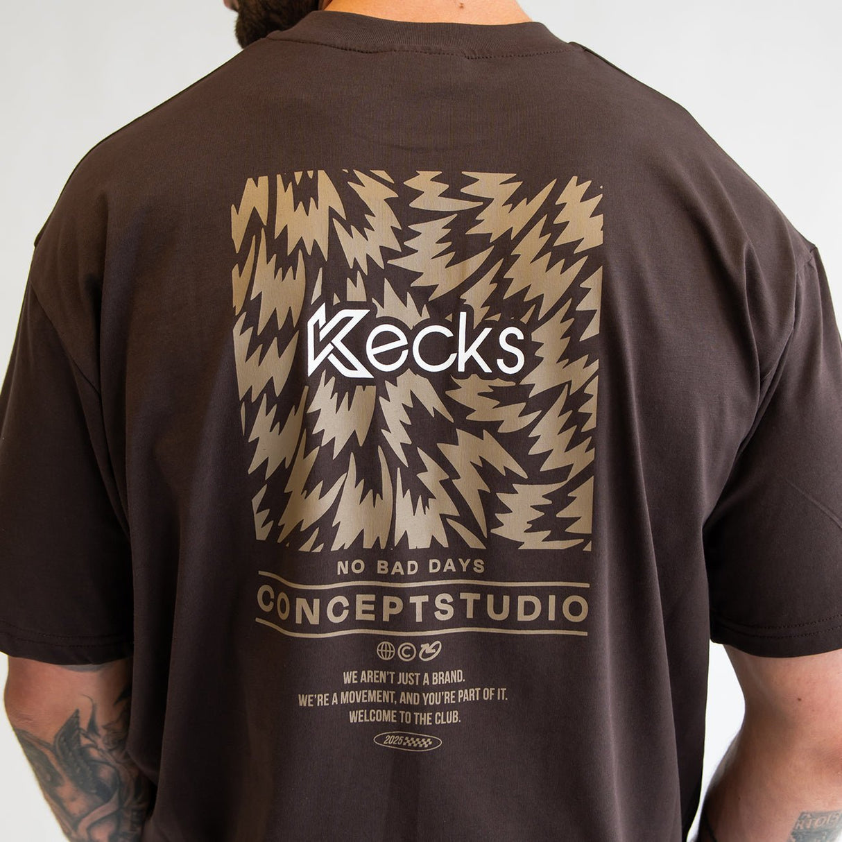 Concept Coal Tee